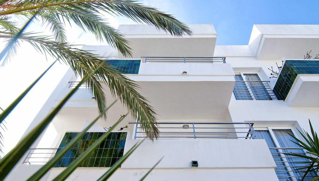 Apartamentos Costamar II Es Pujols Luaran gambar