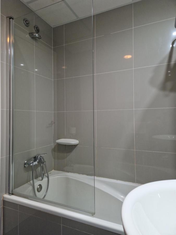 Apartamentos Costamar II Es Pujols Luaran gambar